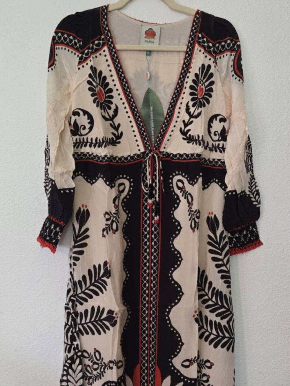 Absolutely stunning FARM Rio Passion Scarf Maxi Dress sz XS NWT - Picture 6 of 7